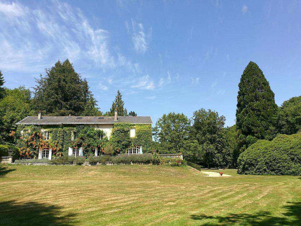 Domaine De La Brugere * Nantheuil
